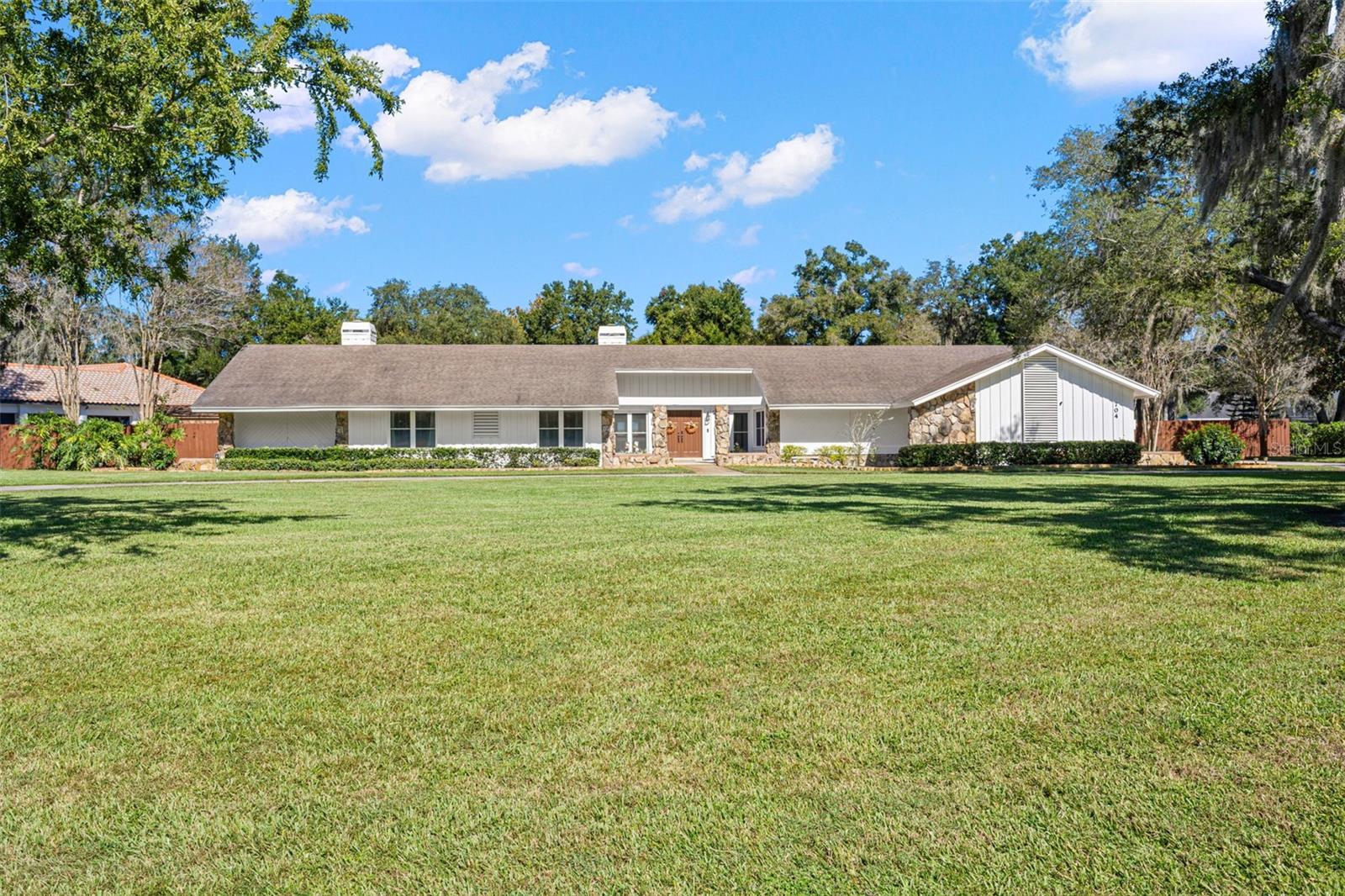 704 Centerbrook Dr Property Photo 1