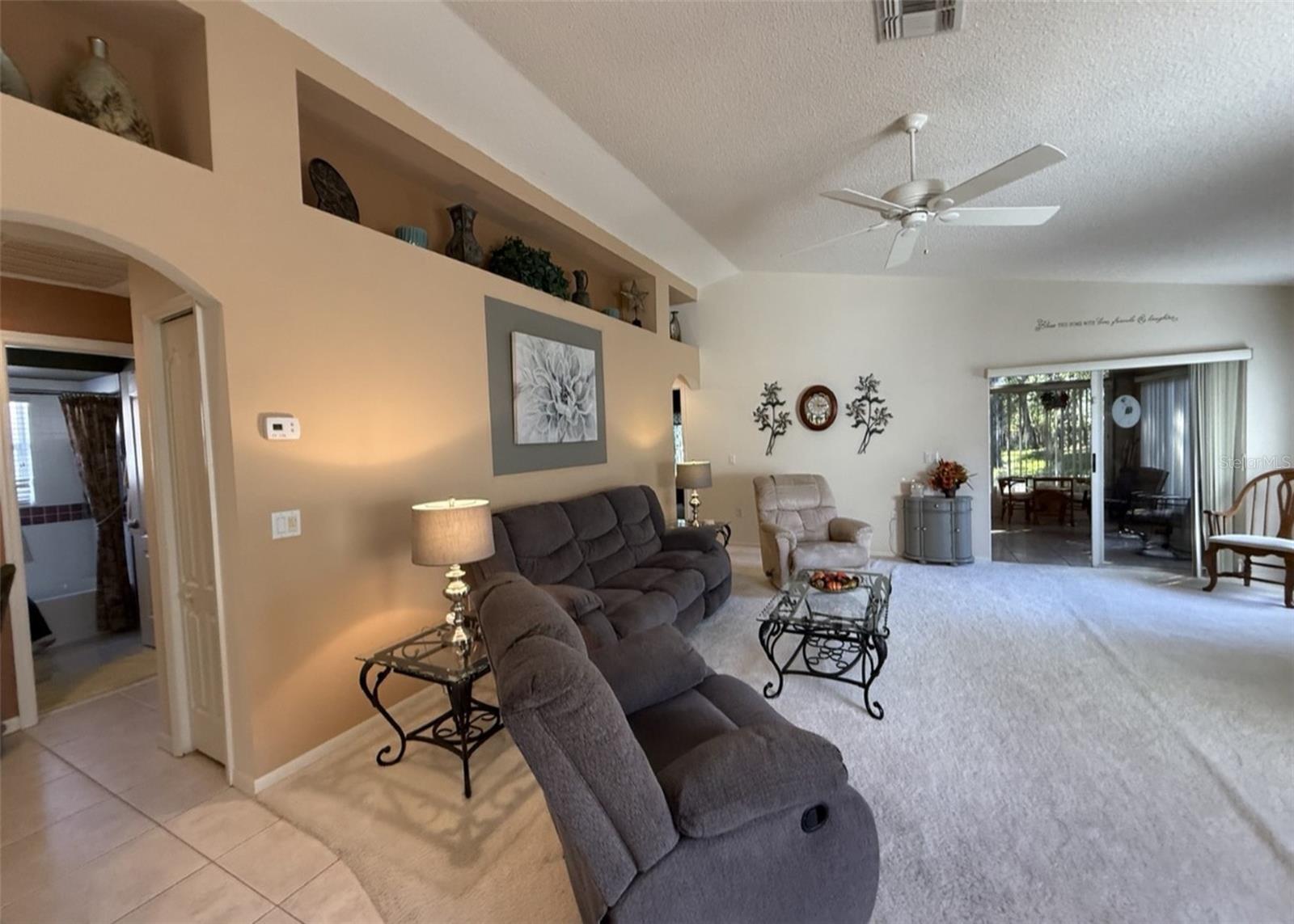 11210 Heathrow Ave Property Photo 6