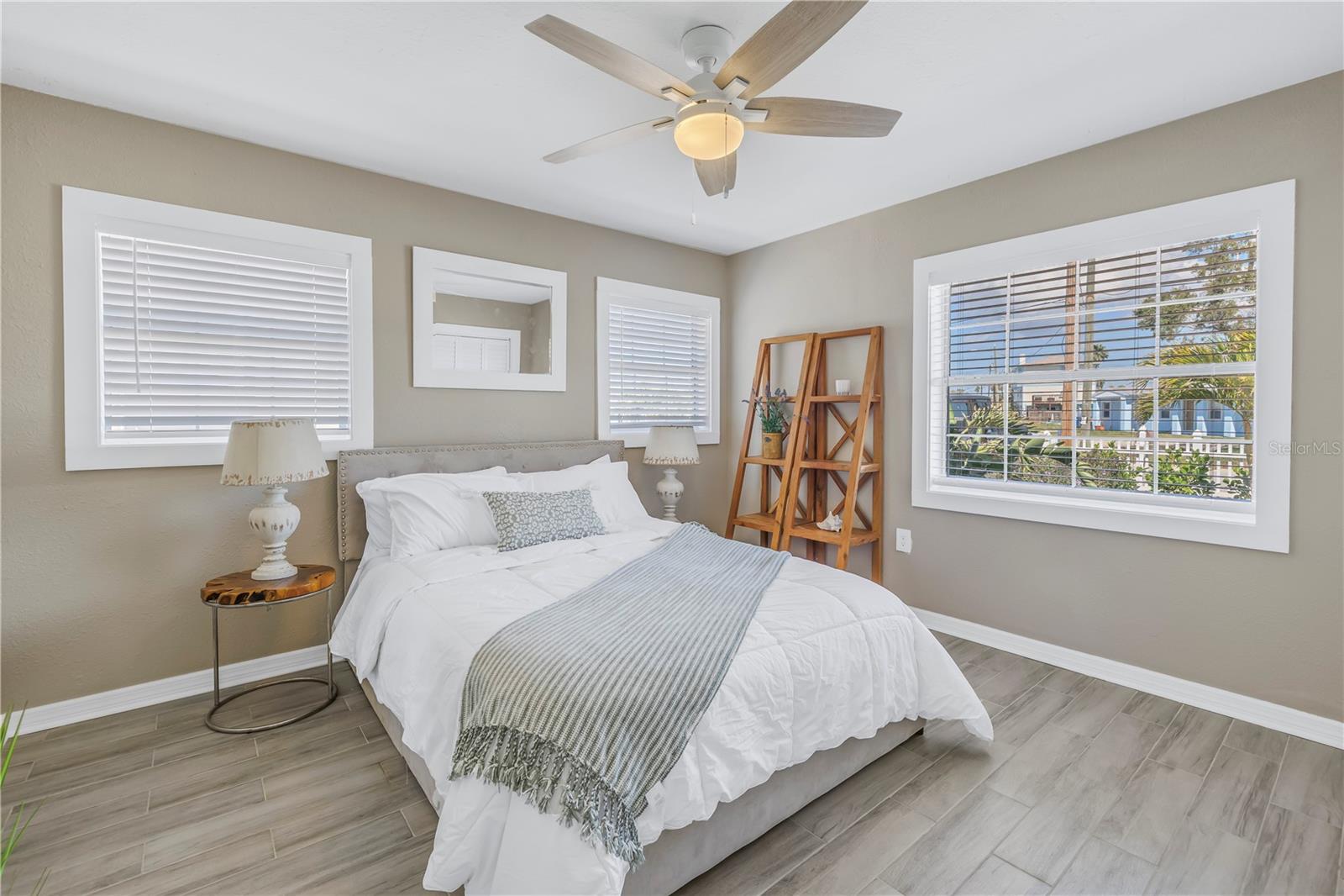 14066 Marguerite Dr Property Photo 13