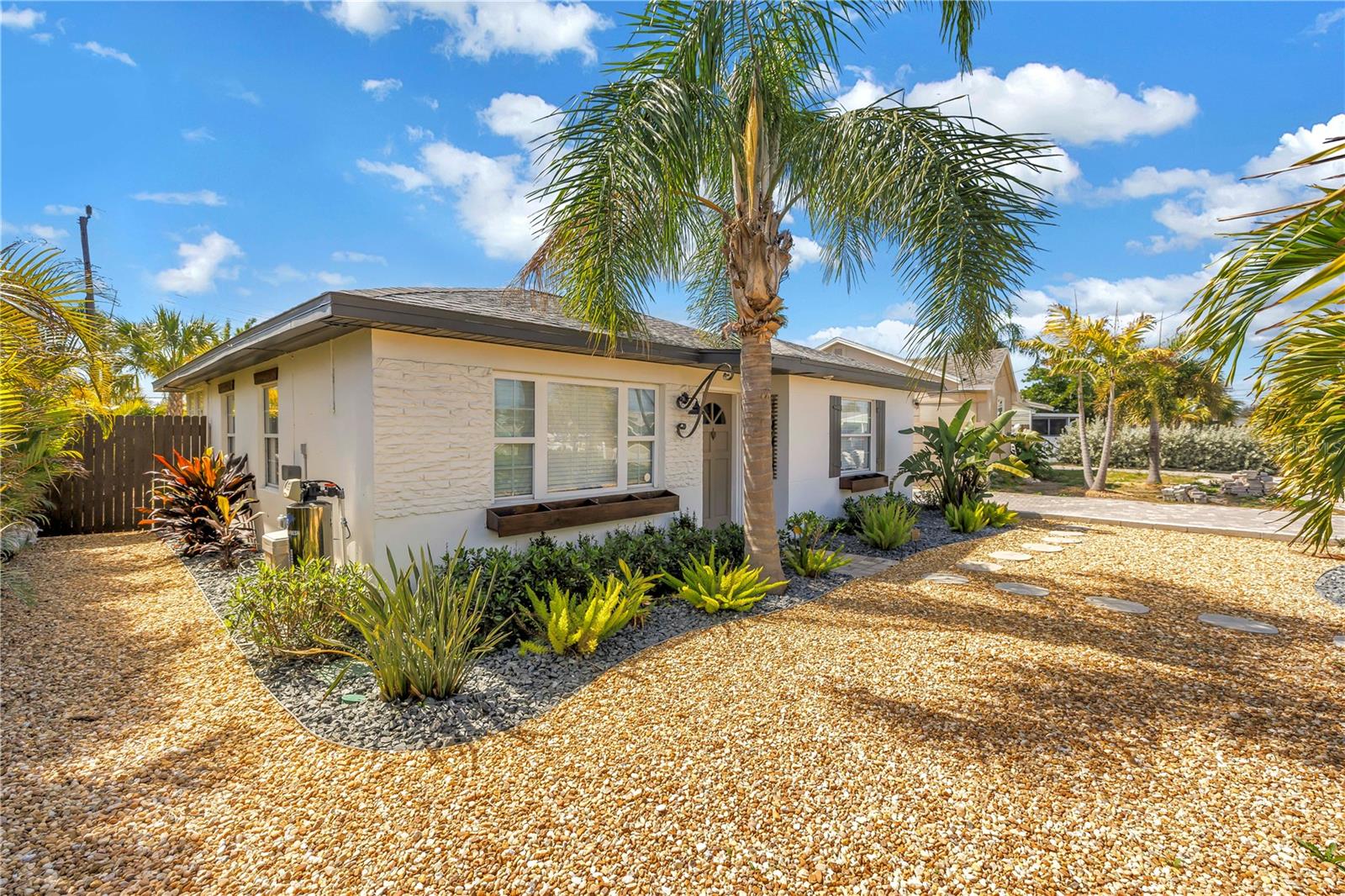 14066 Marguerite Dr Property Photo 27