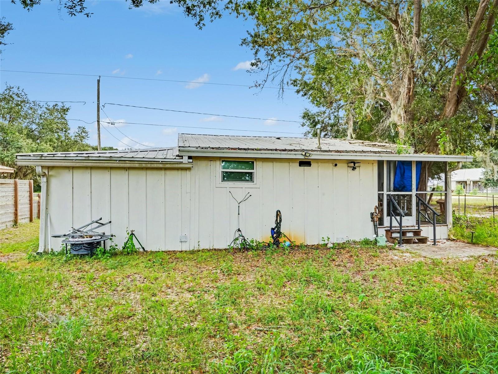 265 Jones Rd Property Photo 14