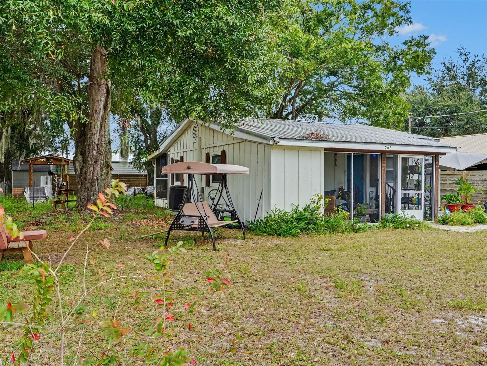 265 Jones Rd Property Photo 18