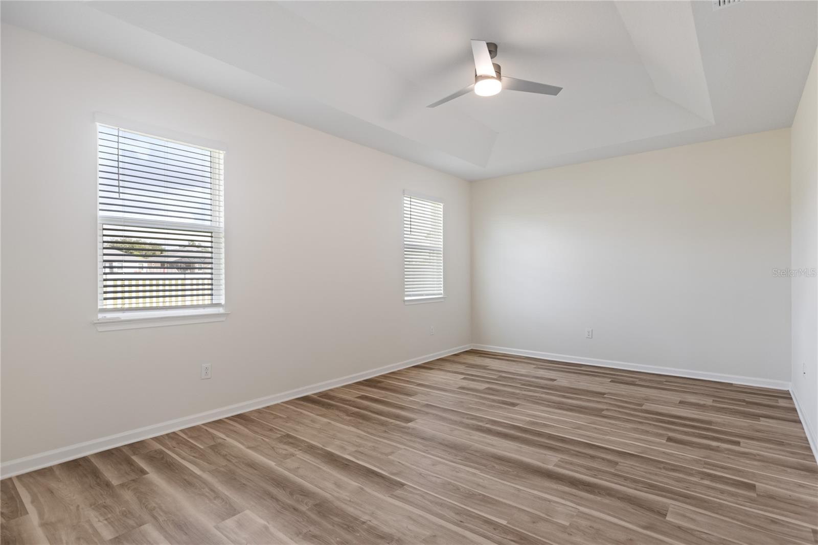 1007 Lee Shore St Property Photo 18