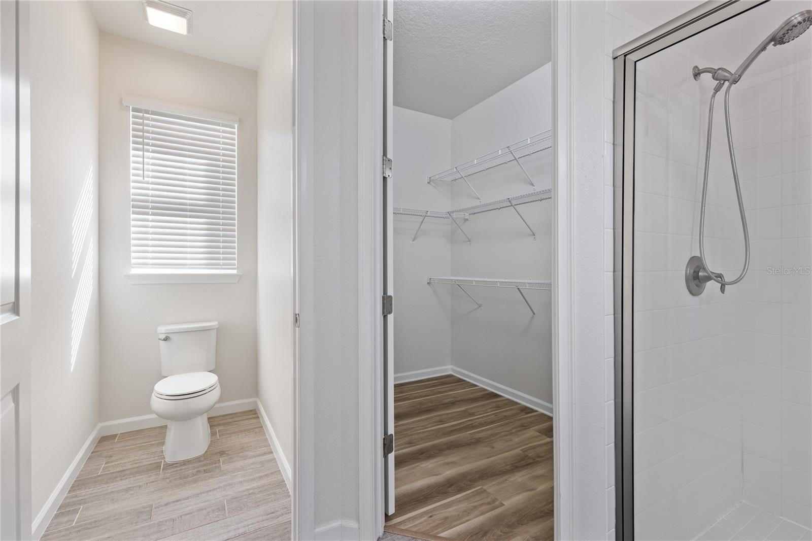 1007 Lee Shore St Property Photo 21