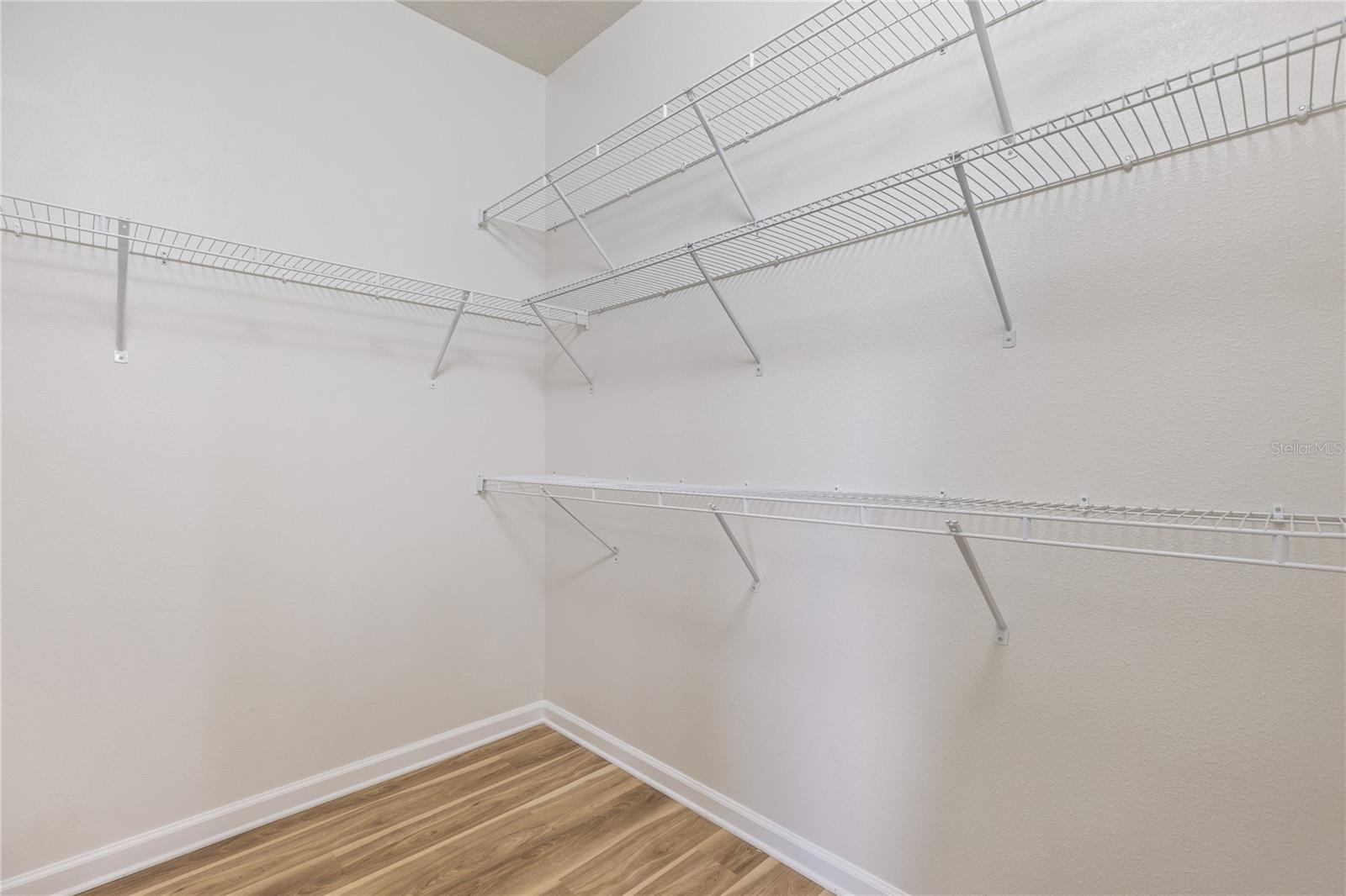 1007 Lee Shore St Property Photo 23