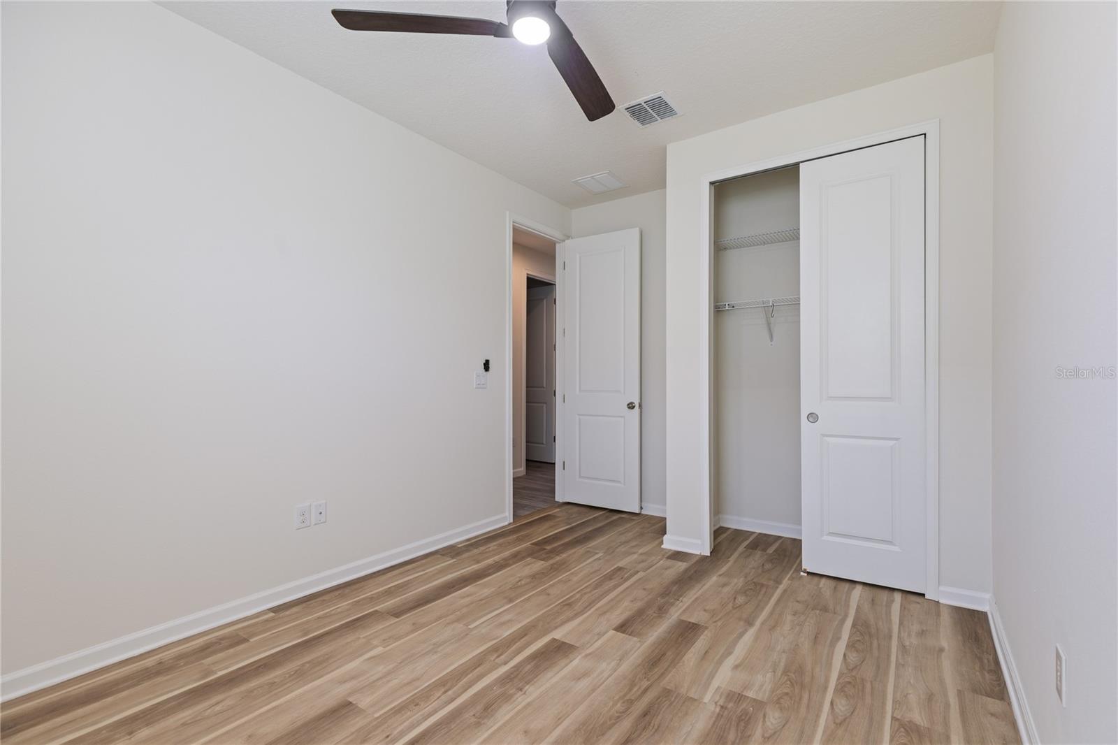 1007 Lee Shore St Property Photo 24