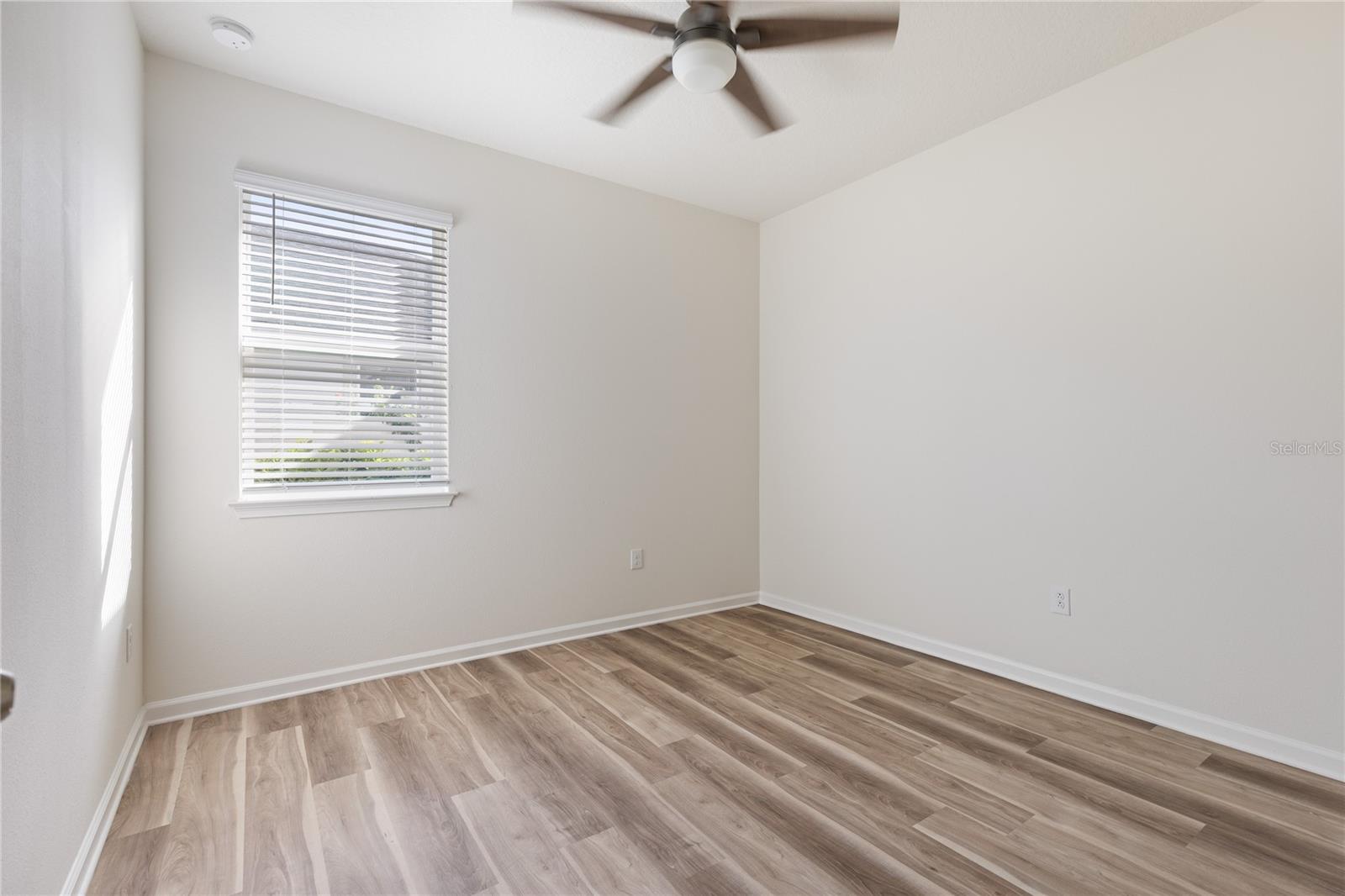 1007 Lee Shore St Property Photo 25