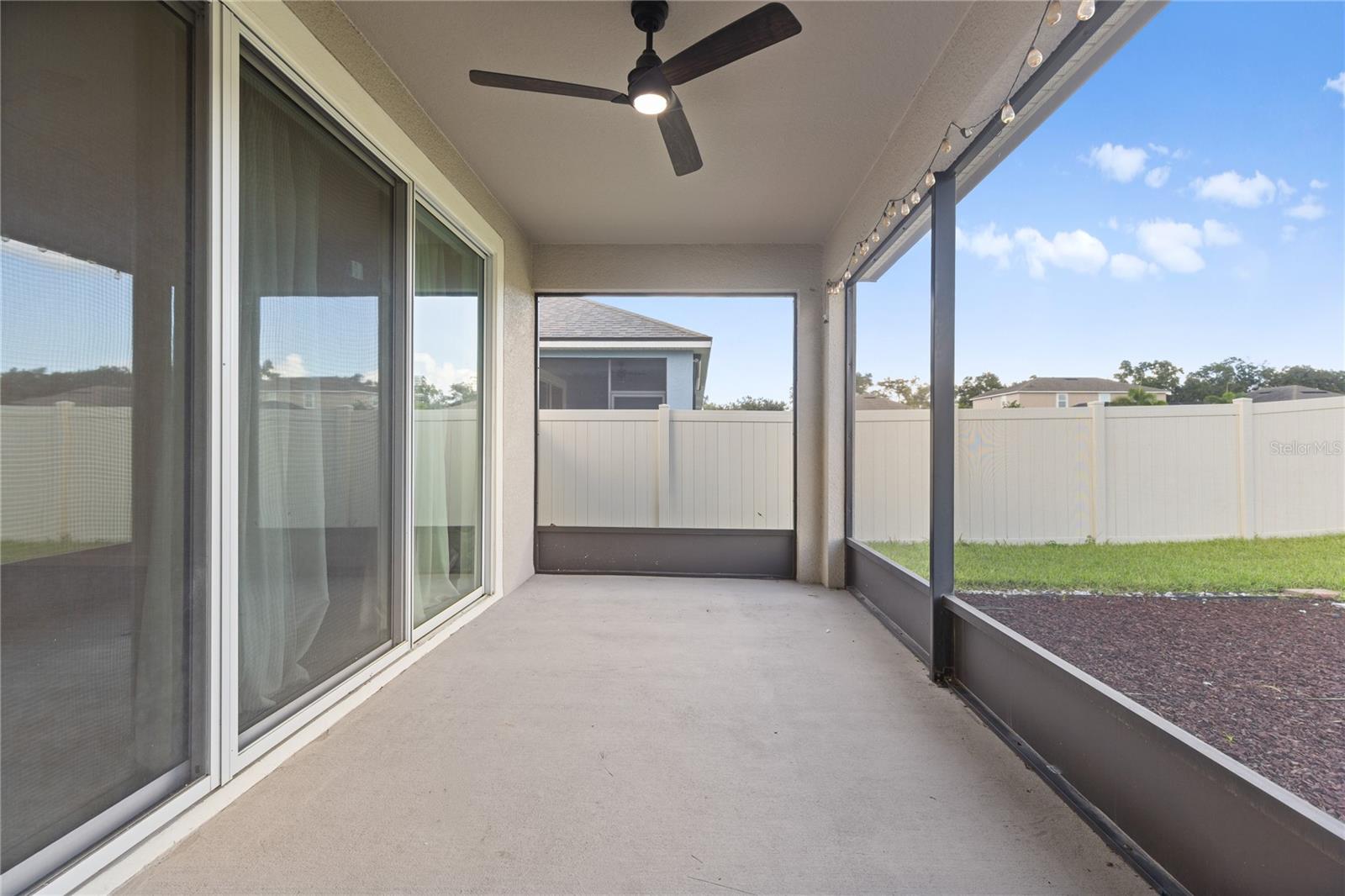 1007 Lee Shore St Property Photo 27