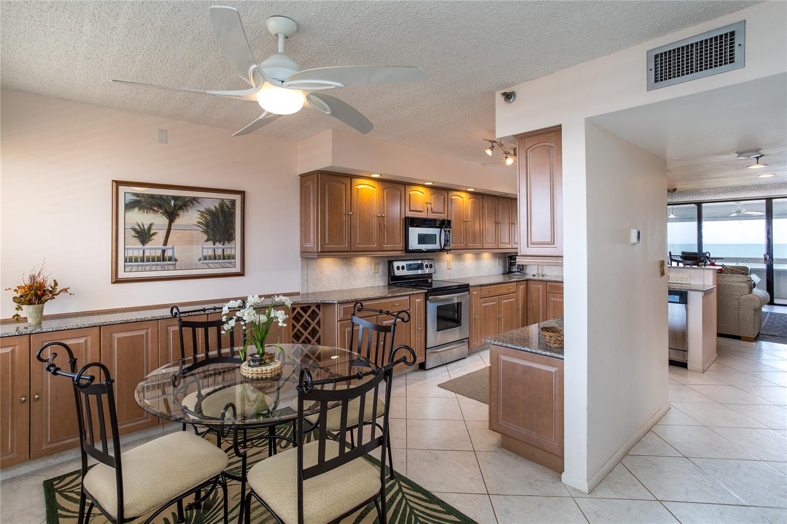 17940 Gulf Blvd #6e Property Photo 11