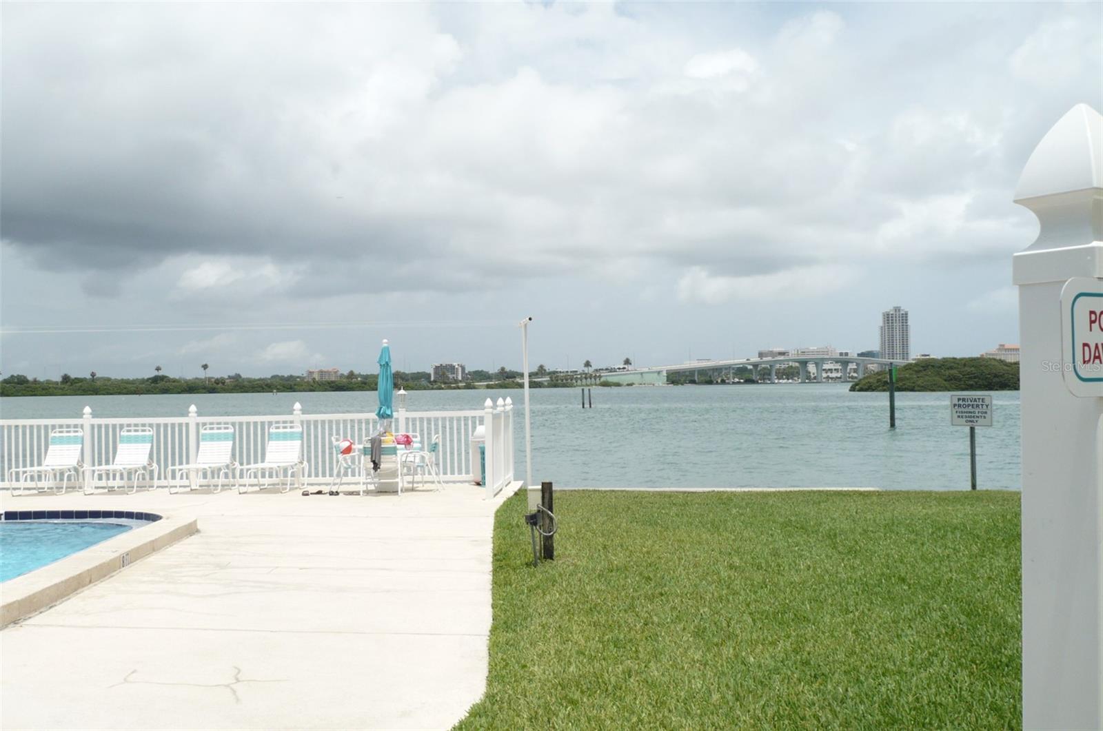 895 S Gulfview Blvd #203 Property Photo 9