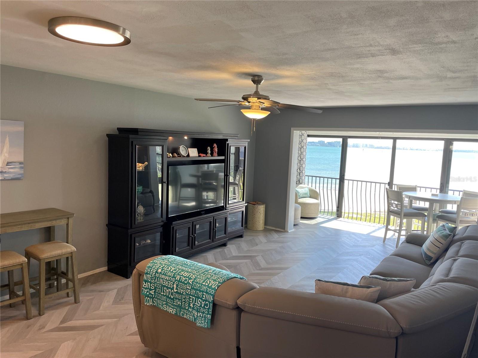 895 S Gulfview Blvd #203 Property Photo 23