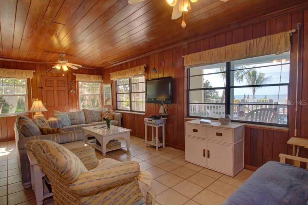 19646 Gulf Blvd #3 Property Photo 9