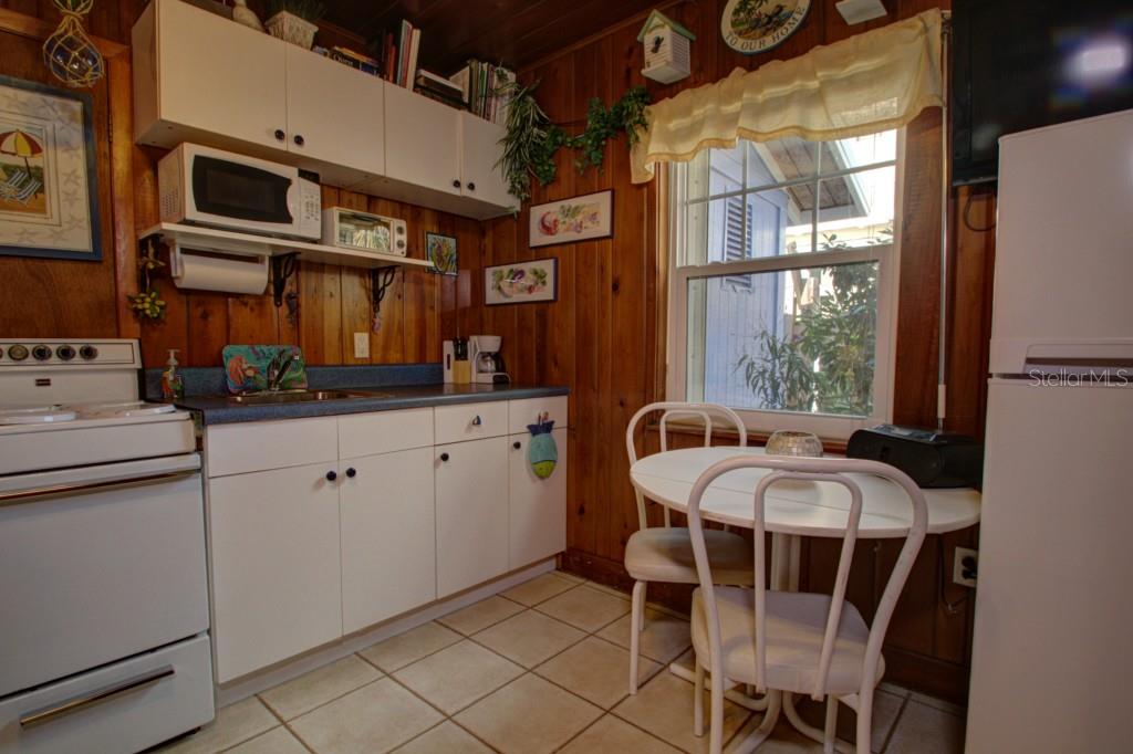 19646 Gulf Blvd #3 Property Photo 18