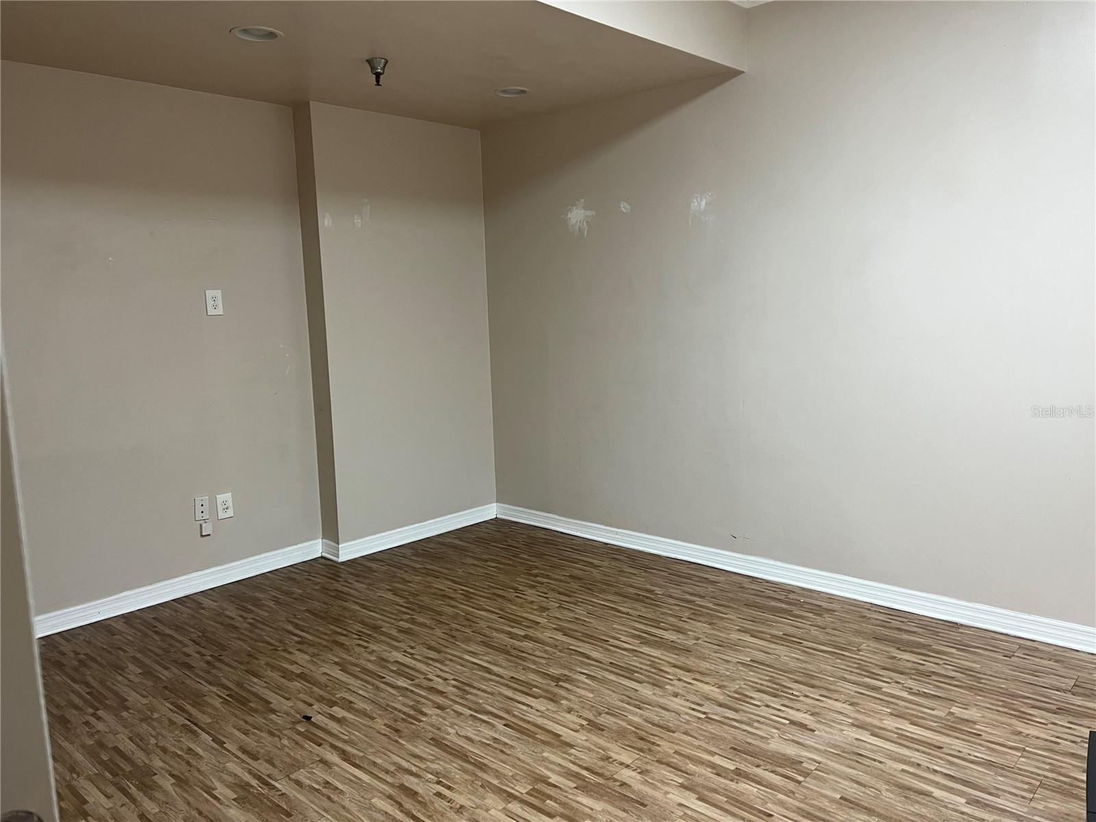 1465 S Fort Harrison Ave Property Photo 30