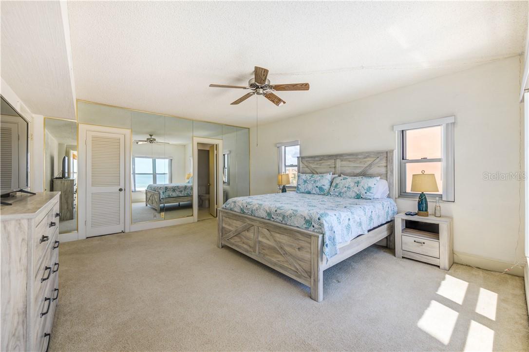4950 Gulf Blvd #304 Property Photo 6