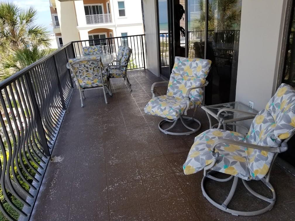 U8103597 Property Photo 15