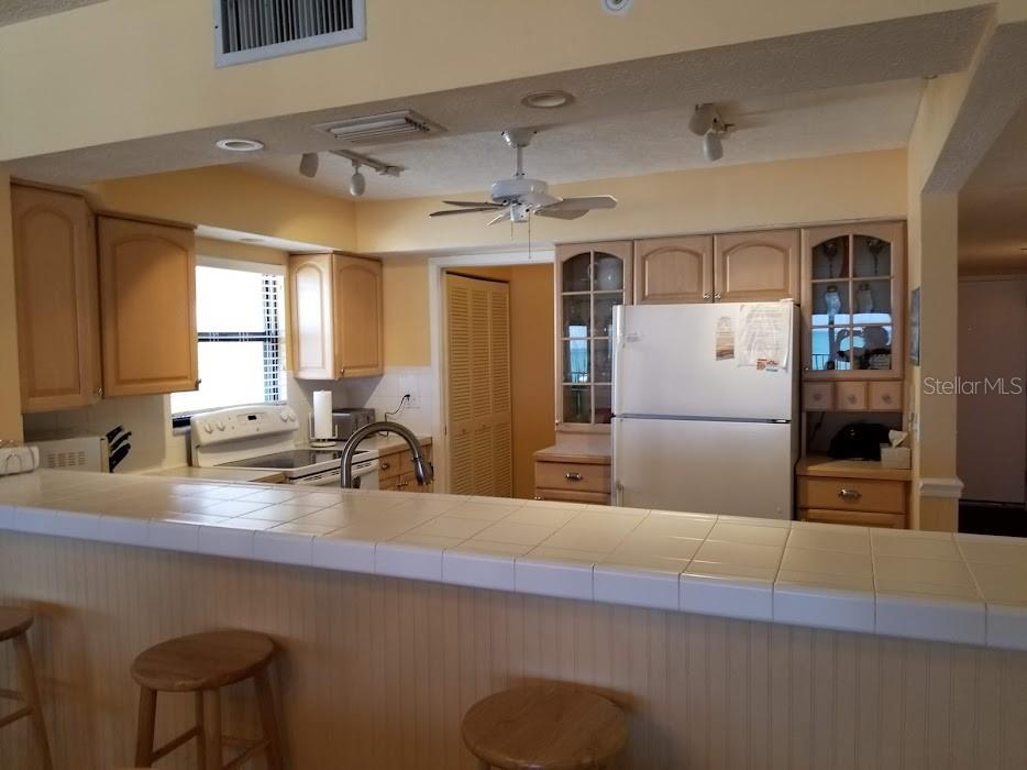 U8103597 Property Photo 18