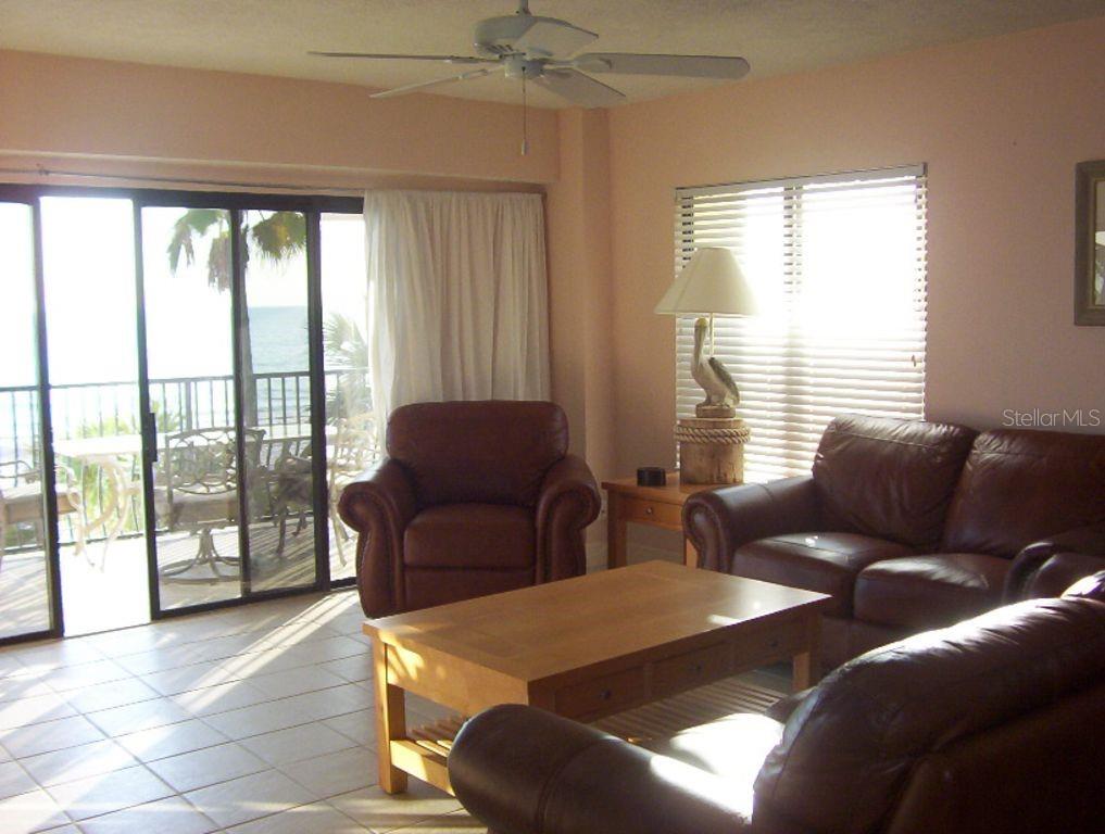U8103597 Property Photo 19
