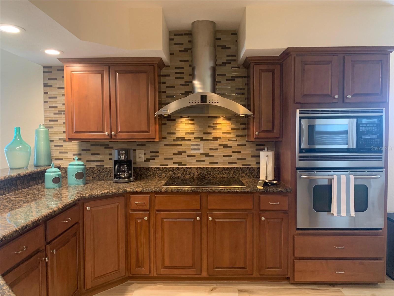 5353 Gulf Blvd #a401 Property Photo 3