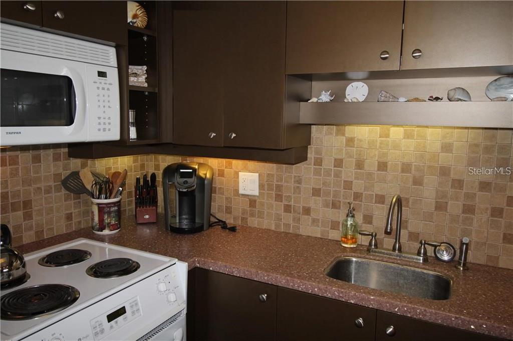 1230 Gulf Blvd #1805 Property Photo 12