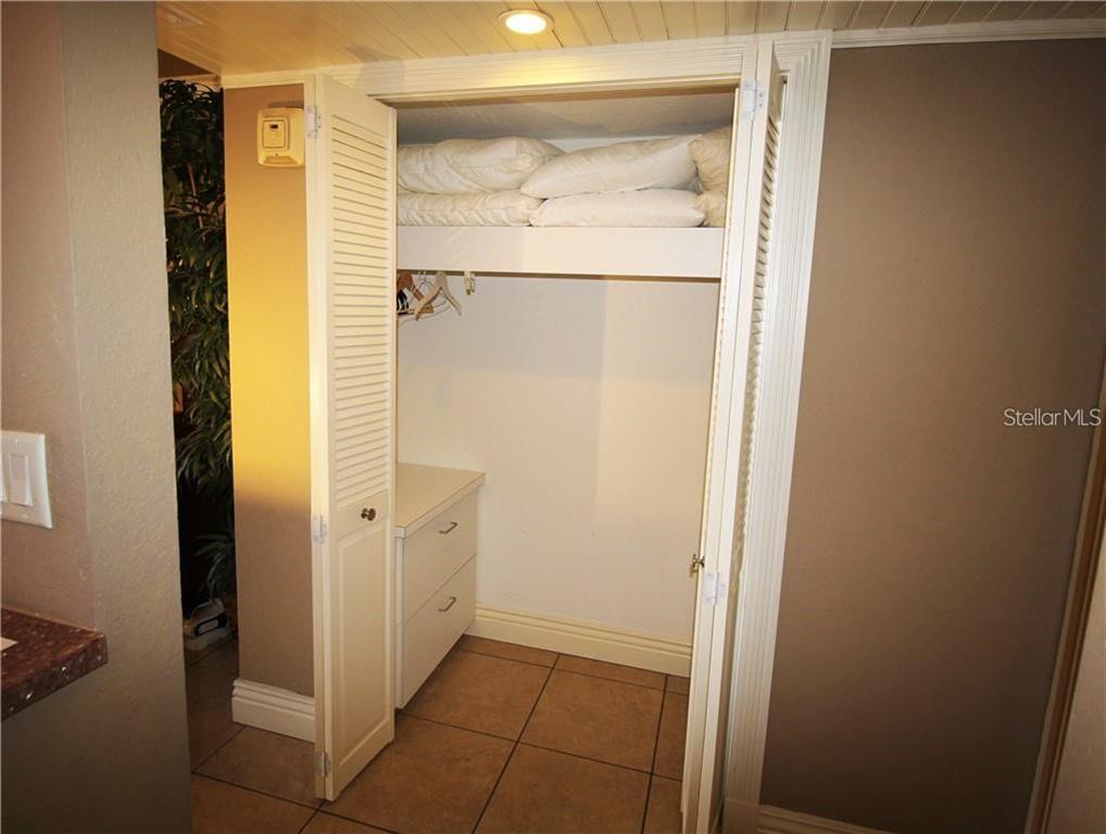 1230 Gulf Blvd #1805 Property Photo 14
