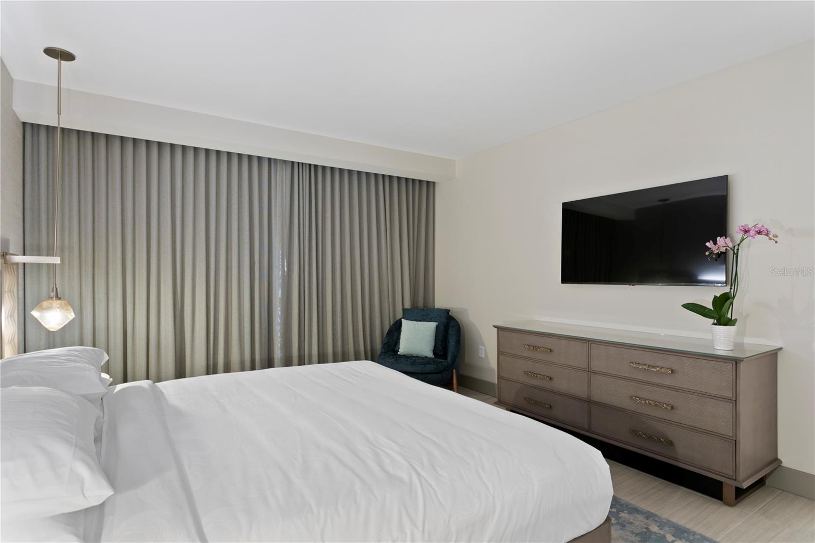 691 S Gulfview Blvd #1408 Property Photo 13