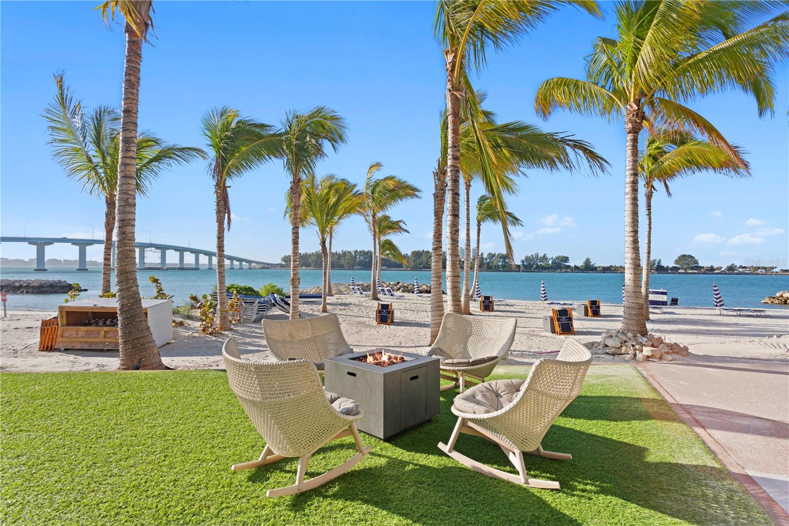 691 S Gulfview Blvd #1408 Property Photo 60