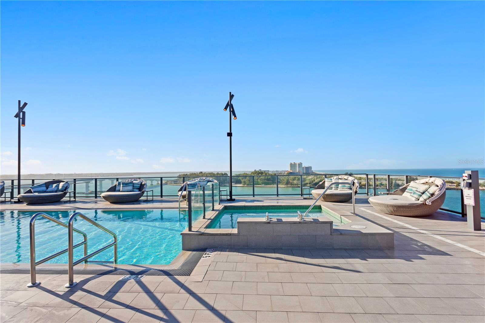 691 S Gulfview Blvd #1408 Property Photo 69
