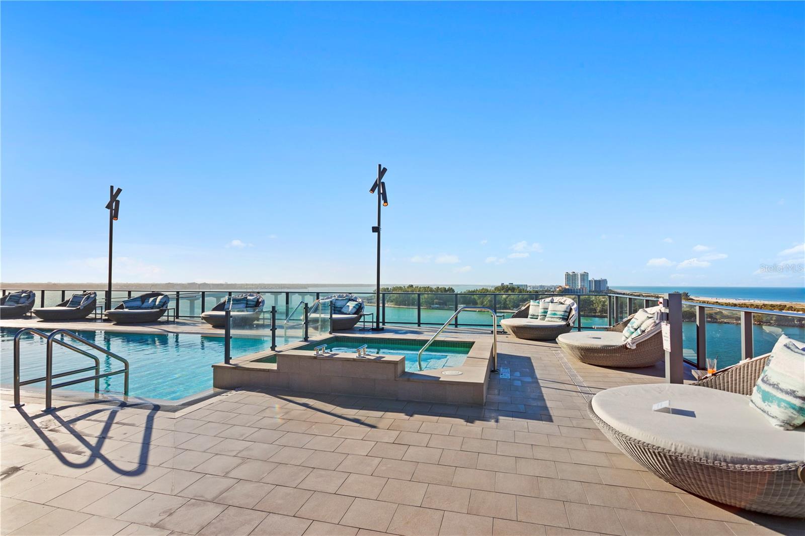 691 S Gulfview Blvd #1408 Property Photo 70