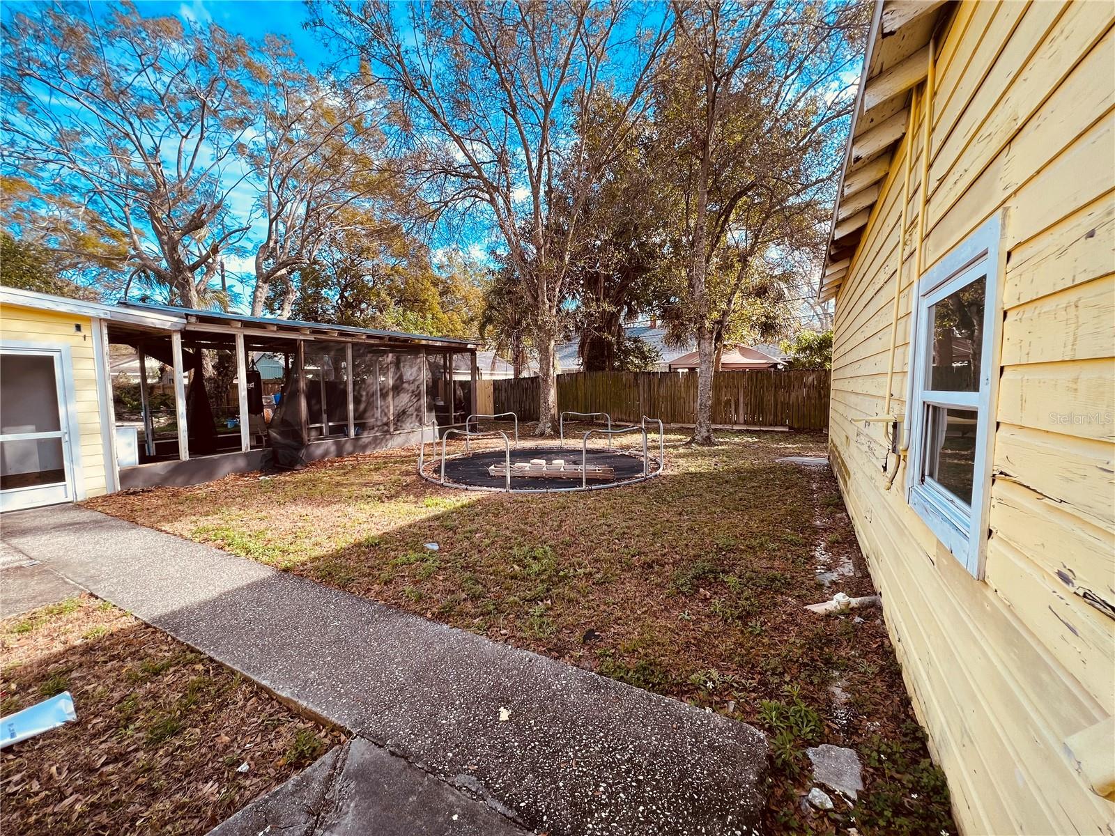 2734 53rd Ave N Property Photo 17