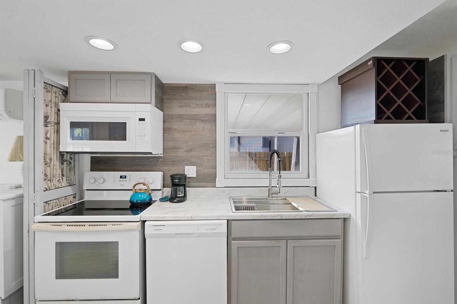 U8188988 Property Photo 8