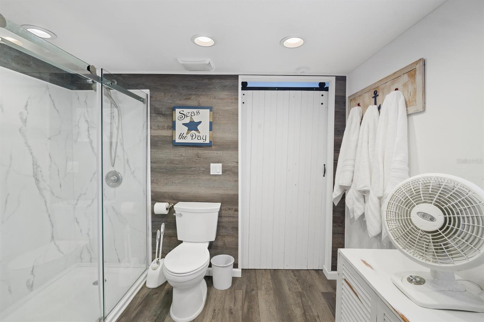 U8188988 Property Photo 14