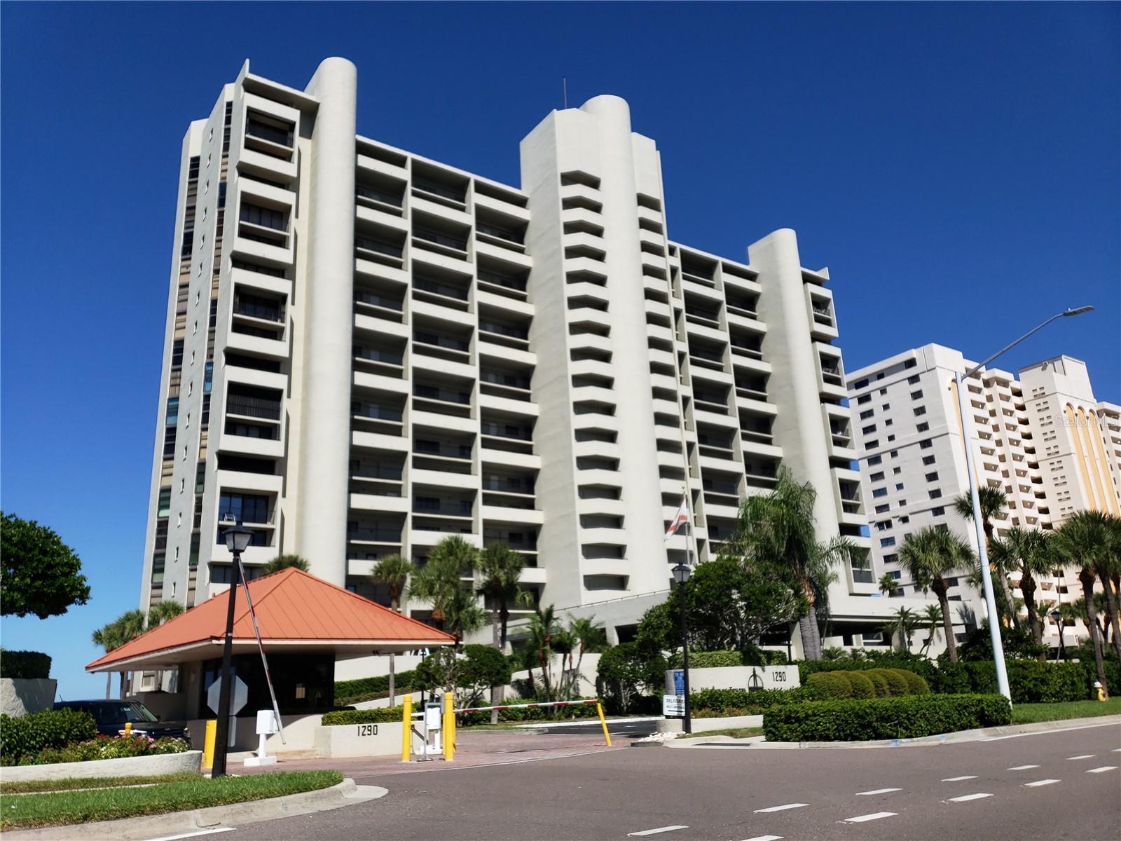 1290 GULF BLVD #907 Property Photo 1