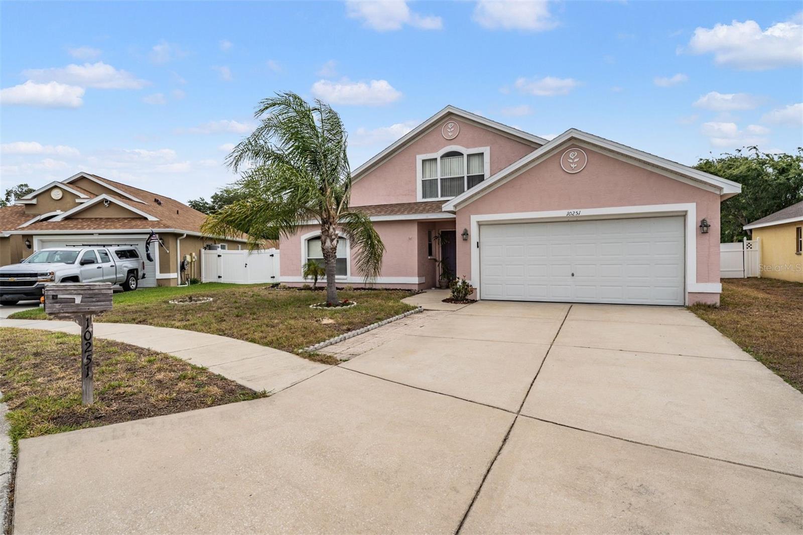10251 Peoples Loop Property Photo 2