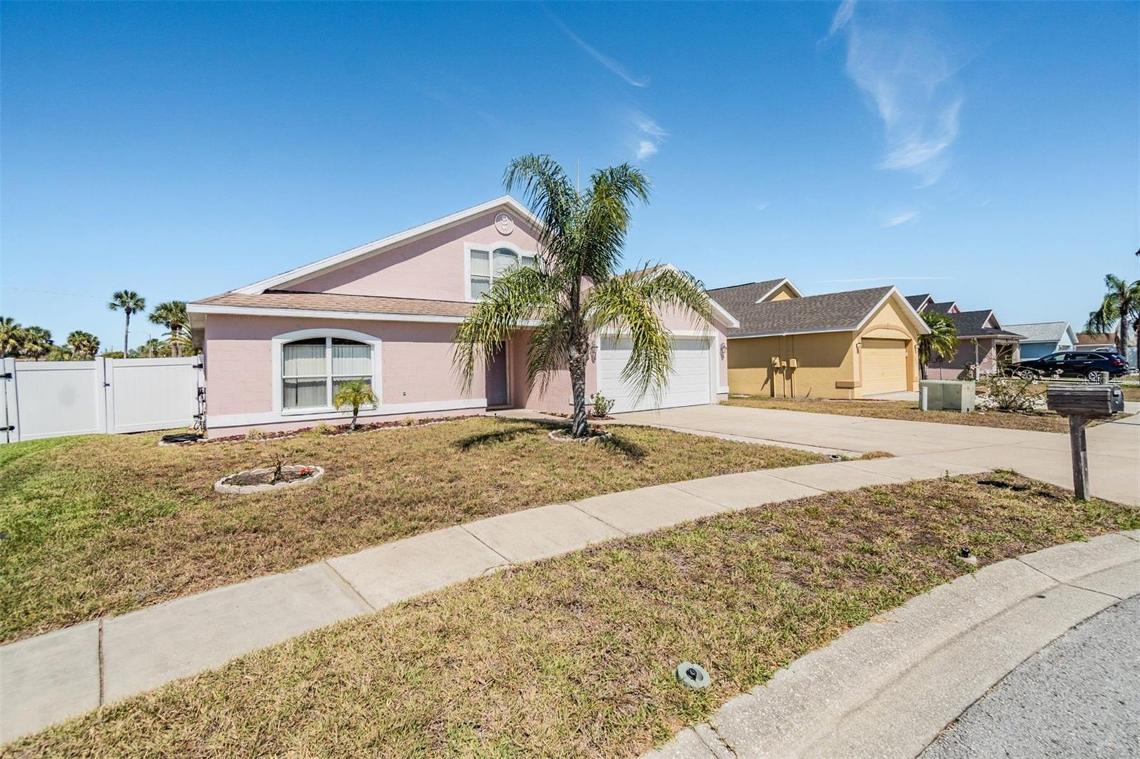10251 Peoples Loop Property Photo 3