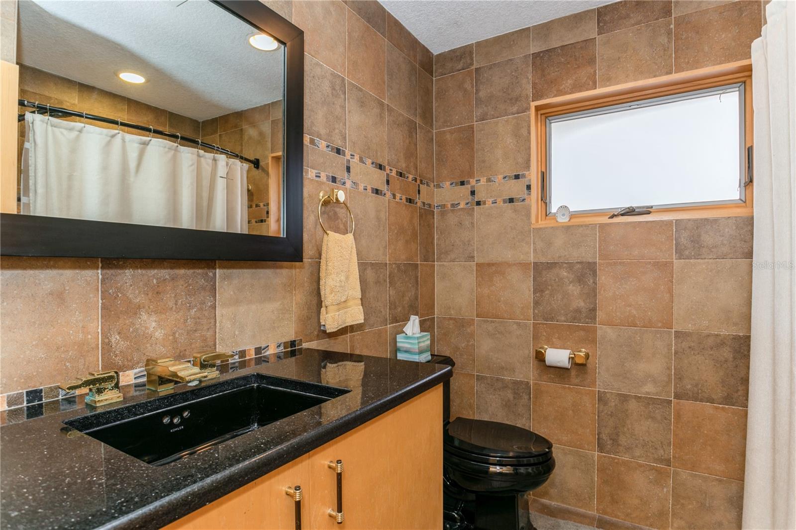 810 119th Avenue Property Photo 22
