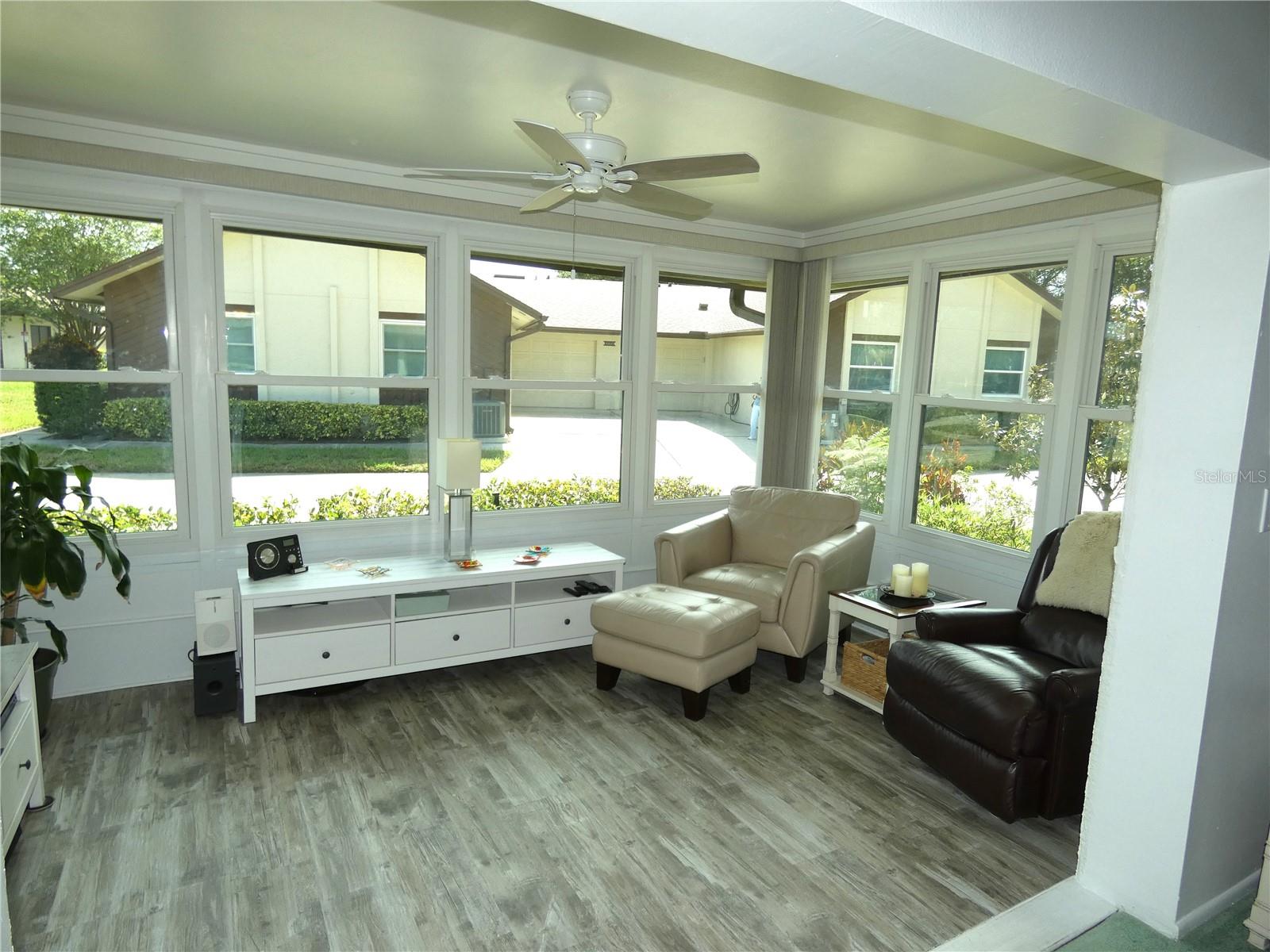 360 Perth Court Property Photo 8