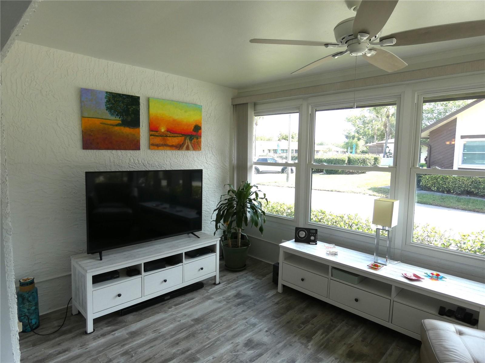 360 Perth Court Property Photo 9