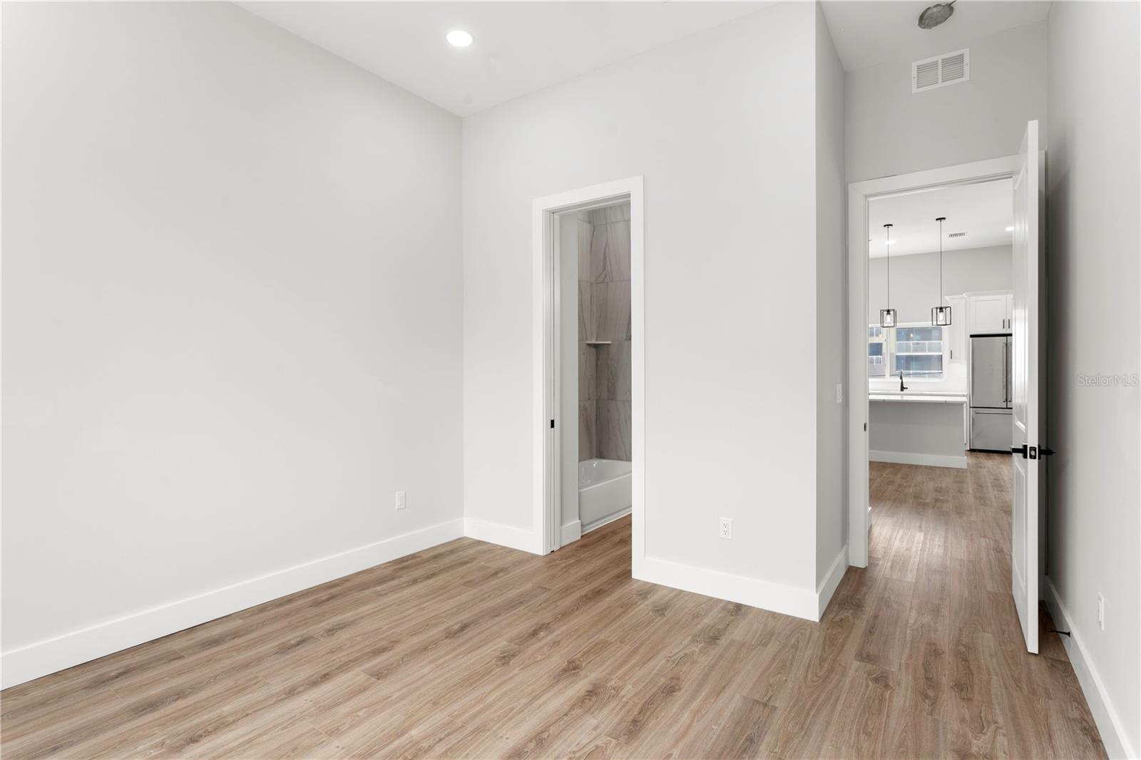 11605 1st St E #a1 Property Photo 19