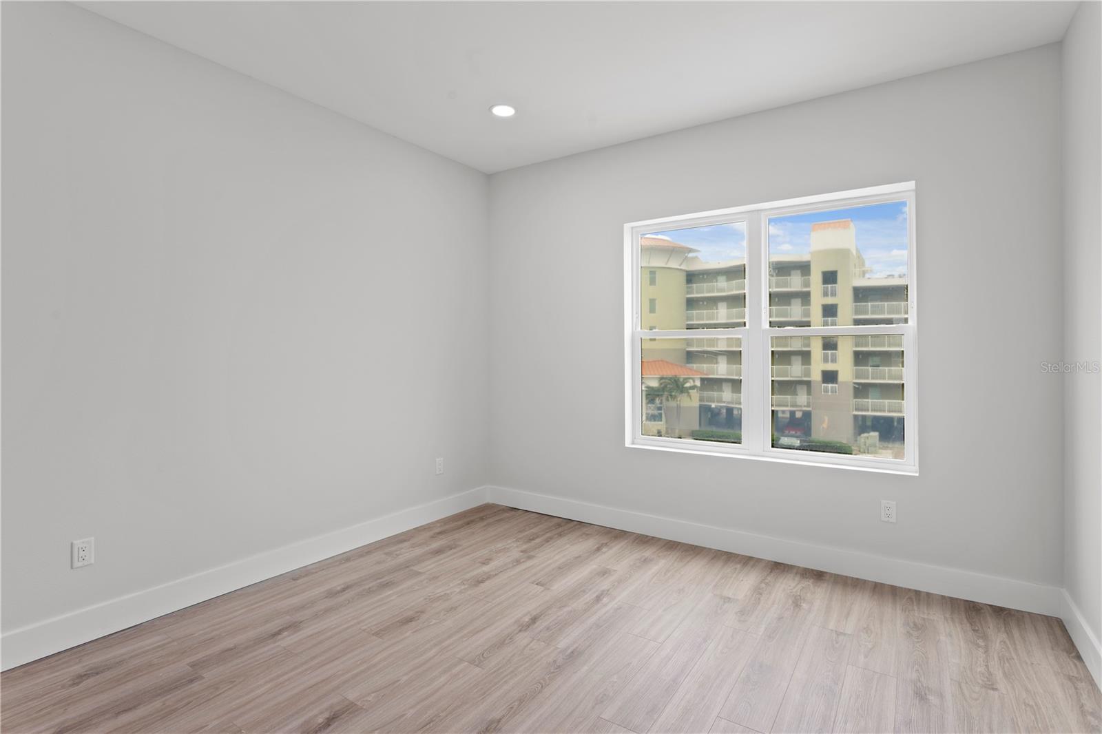 11605 1st St E #a1 Property Photo 24