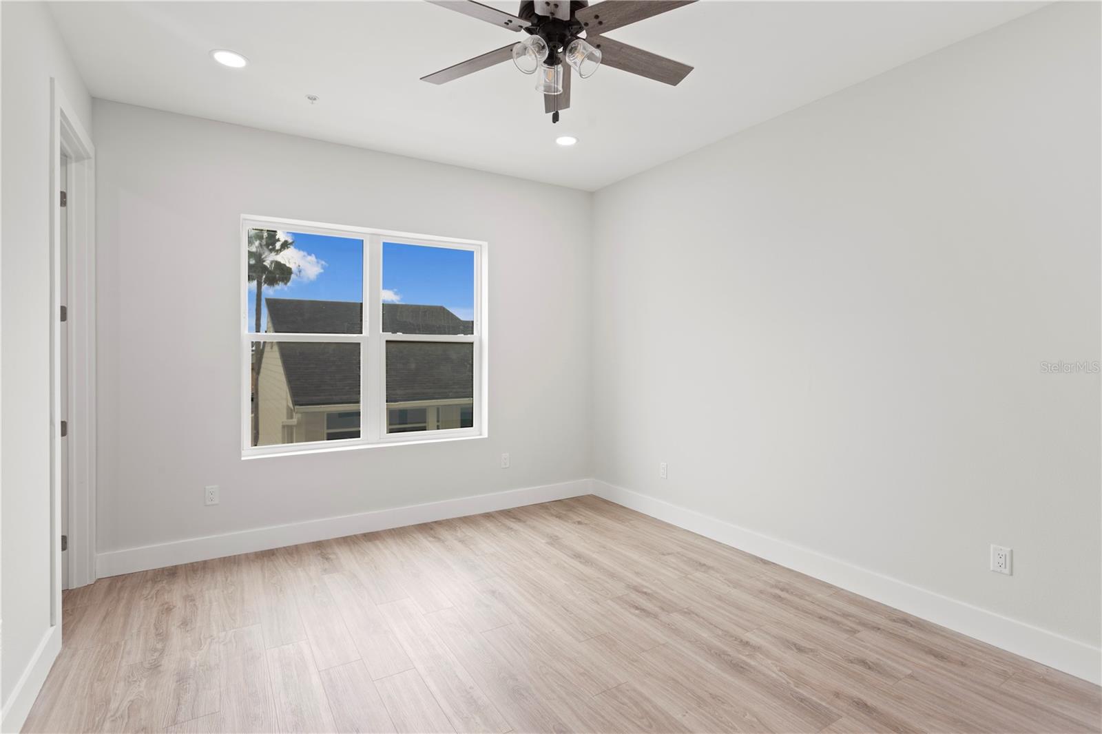 11605 1st St E #a1 Property Photo 28