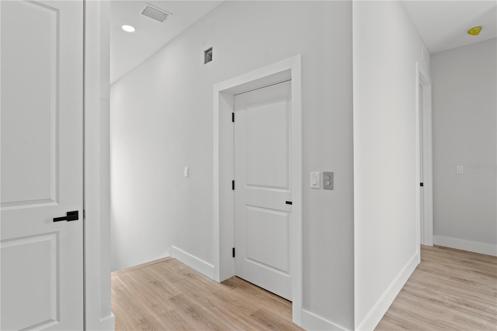 11605 1st St E #a1 Property Photo 32