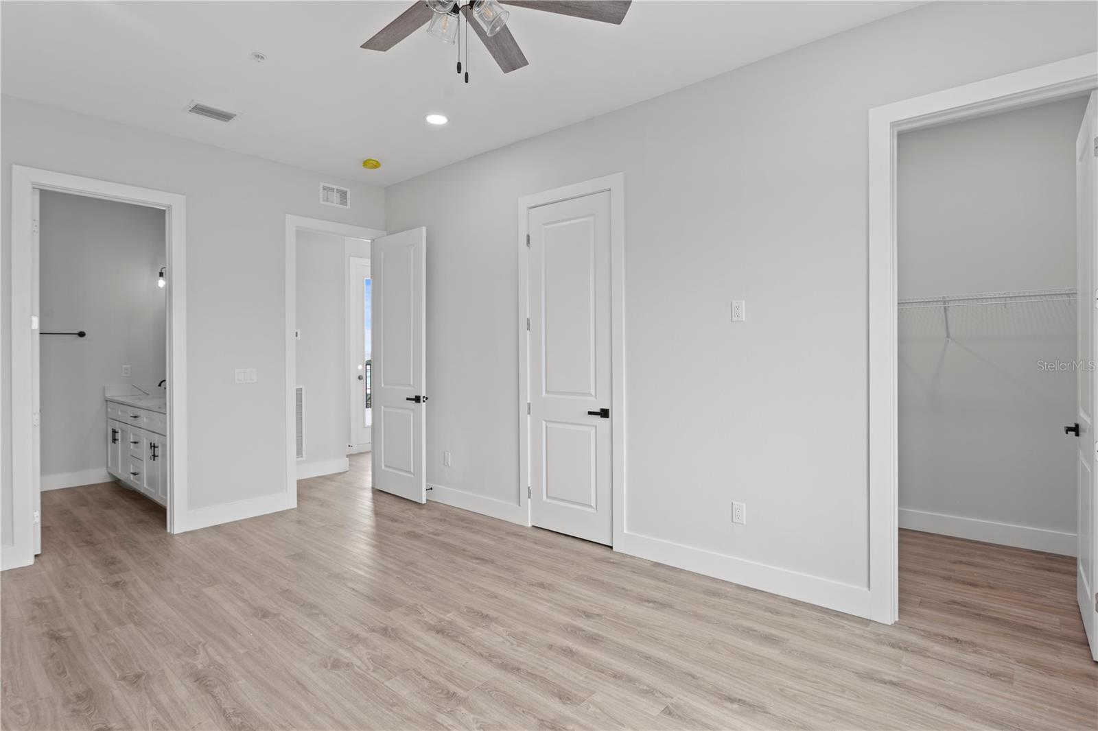 11605 1st St E #a1 Property Photo 34