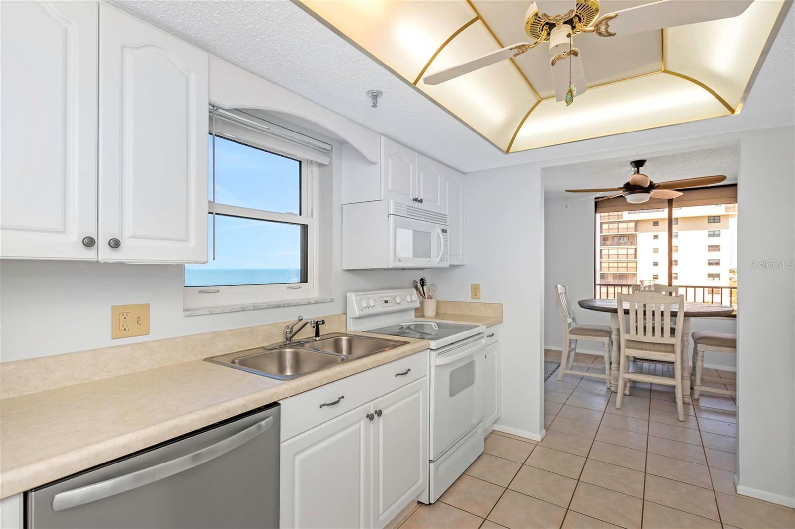 15316 Gulf Blvd #604 Property Photo 7