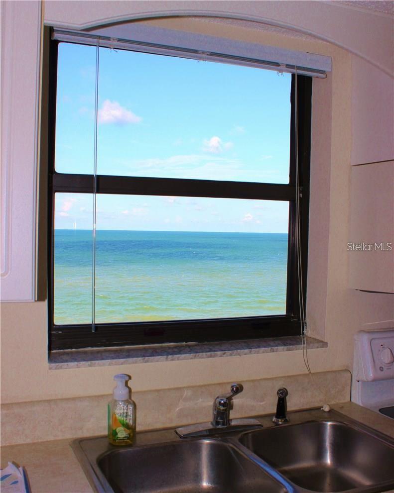 15316 Gulf Blvd #604 Property Photo 10