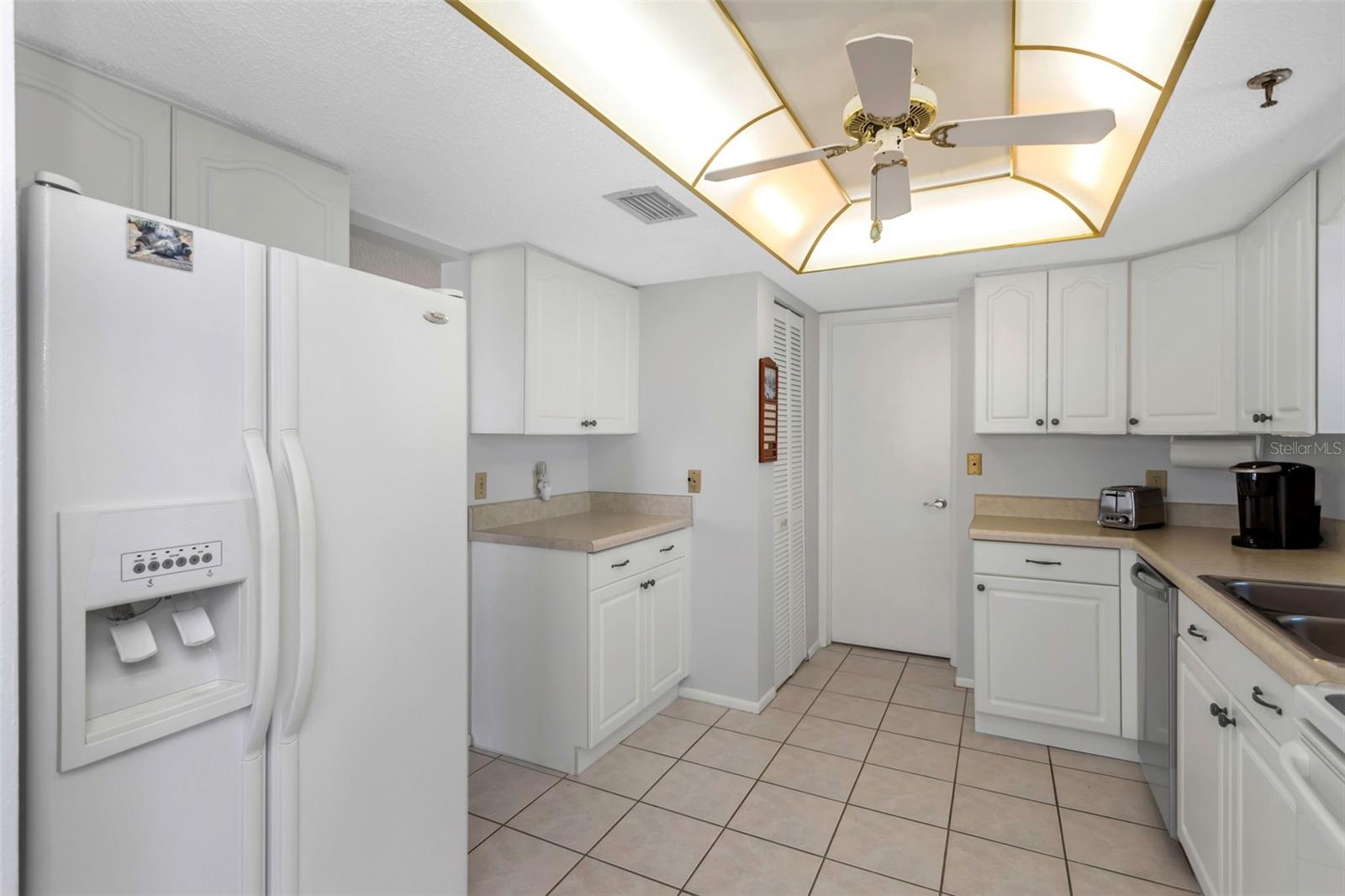 15316 Gulf Blvd #604 Property Photo 11