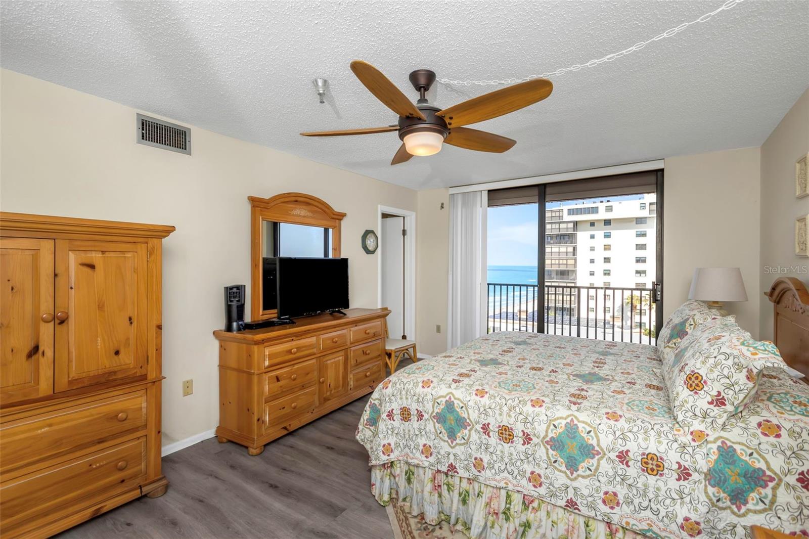 15316 Gulf Blvd #604 Property Photo 29