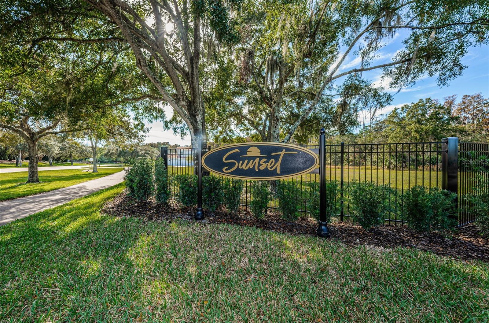 4390 Tarpon Lake Blvd Property Photo 9