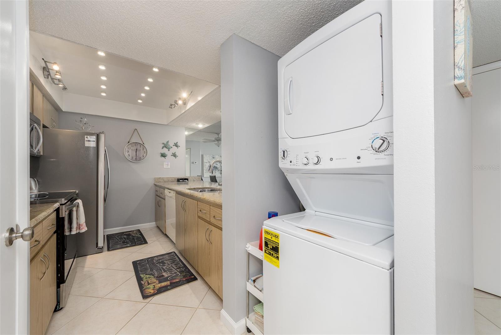 450 S Gulfview Blvd #1204 Property Photo 7