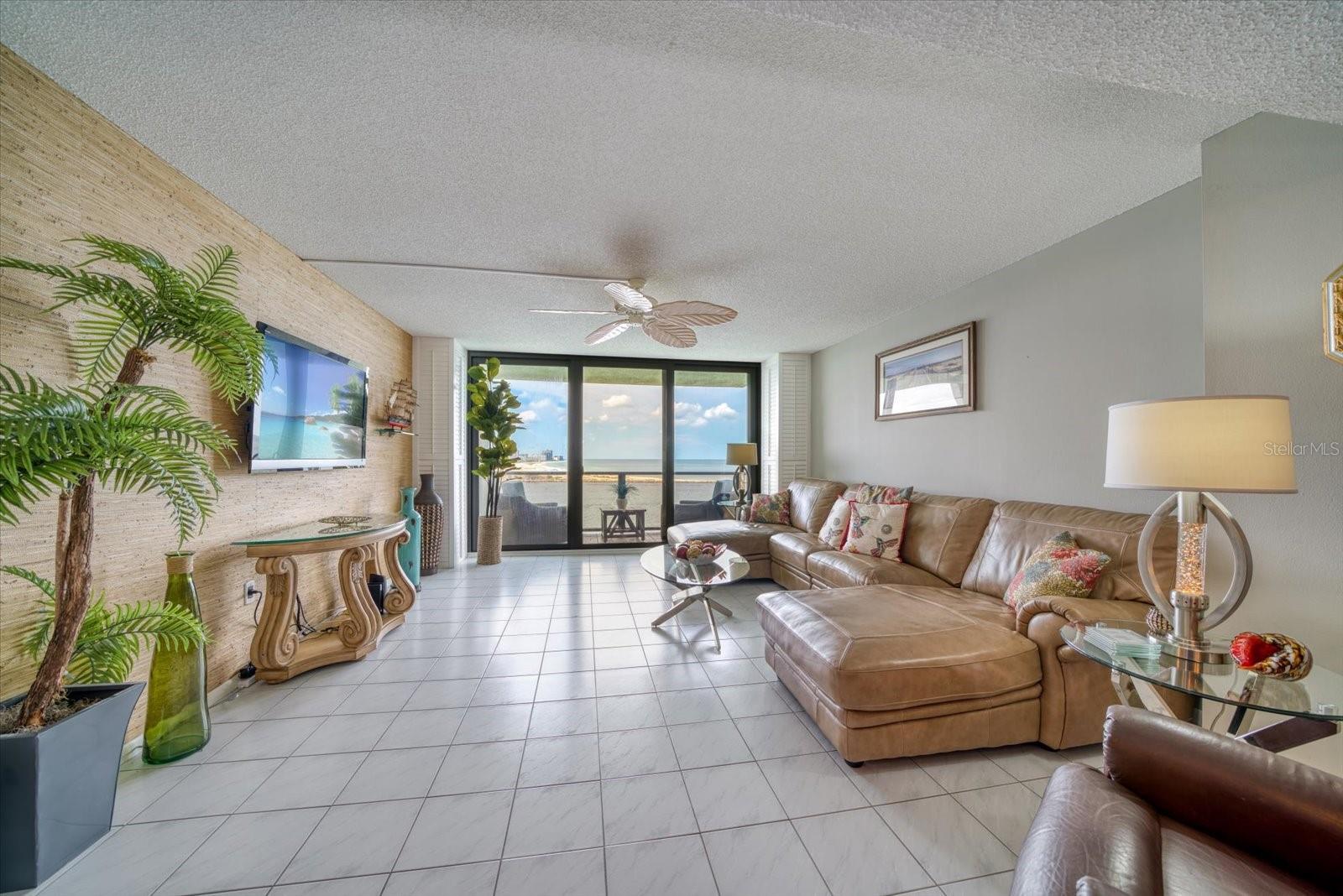 450 S Gulfview Blvd #907 Property Photo 2